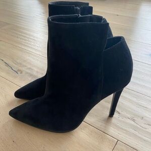 Kendall & Kylie Sleek Black Heeled Boots